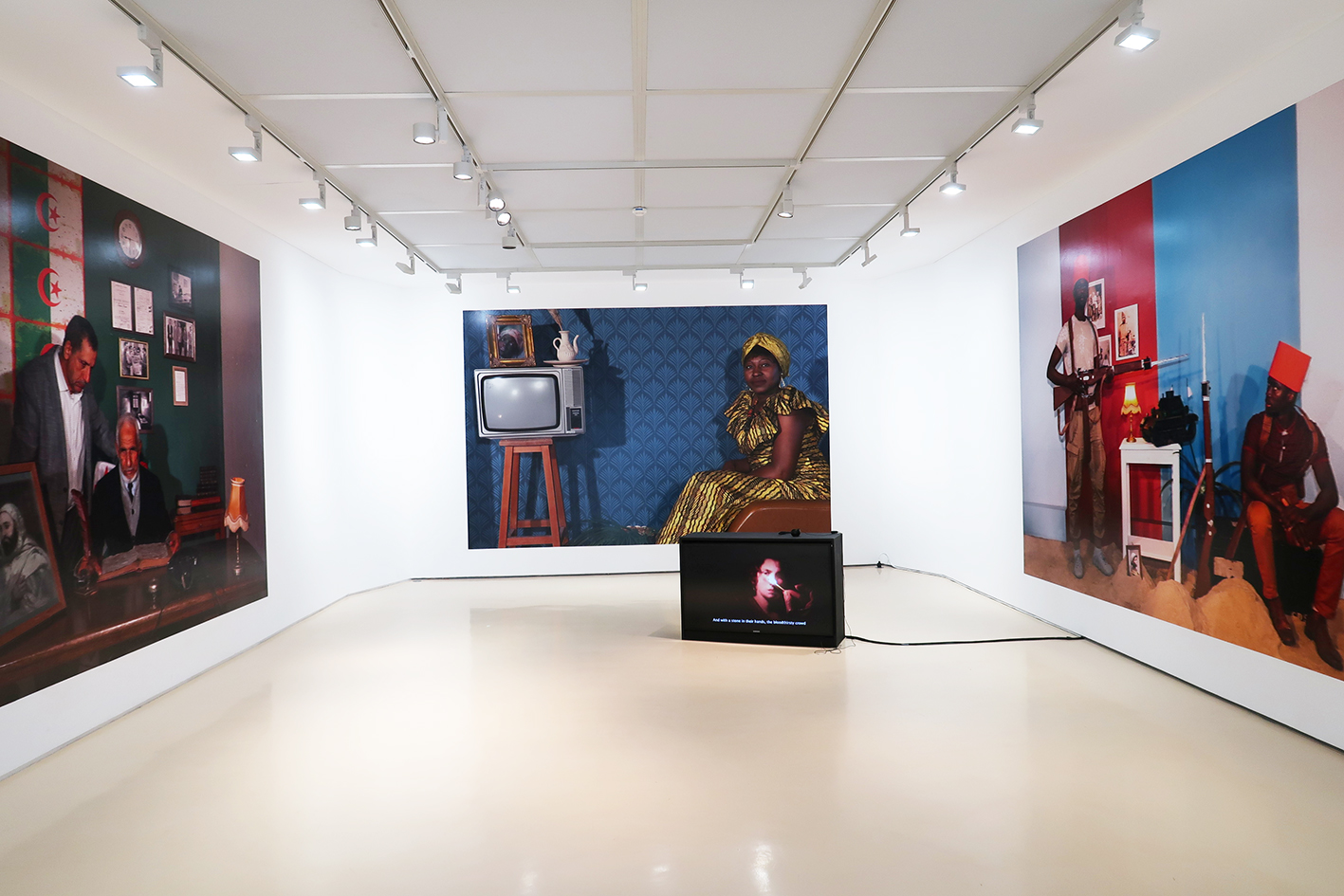 Exposition "corps absent " artiste Halida boughriet au Safran Amiens