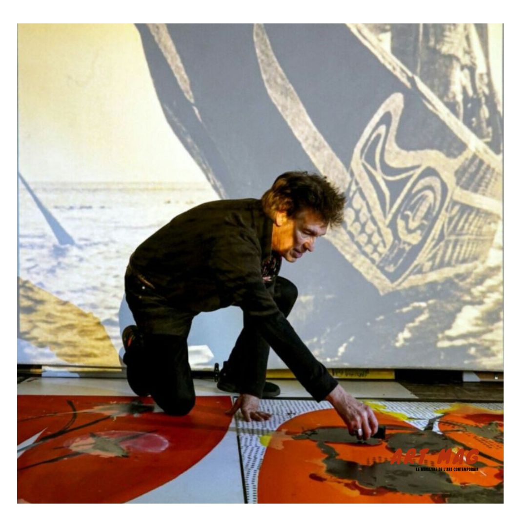 Tony Soulié réalisant une oeuvre